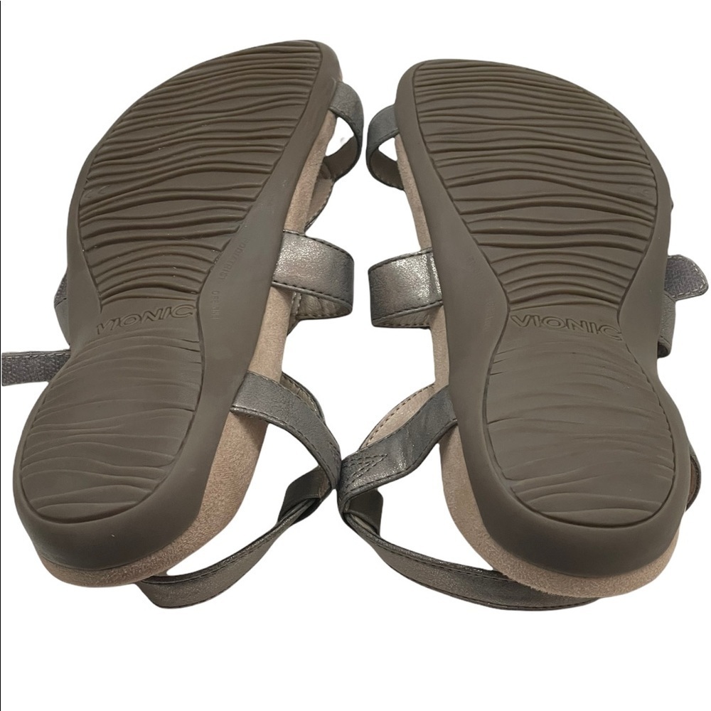Vionic Jodie‎ metallic silver sandals flats shoes size 6 - Picture 9 of 11